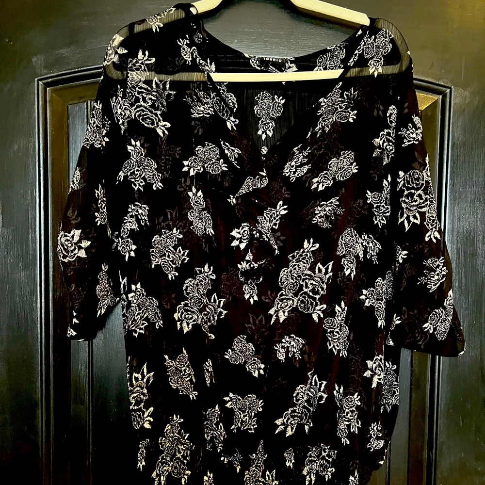 Torrid blouse